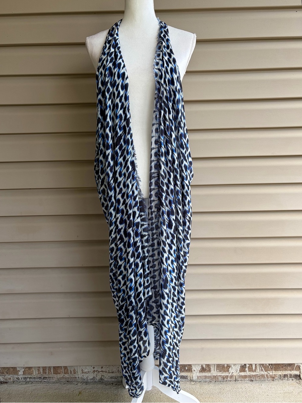 •Pool to Party by Subtle Luxury• NWT Convertible Vest/Wrap - One Size